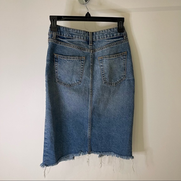 H&M denim midi skirt with front slit size US 4 - Picture 6 of 7